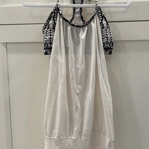 Lululemon no limits tank with shelf bra